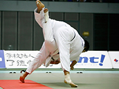m100kgnES|R