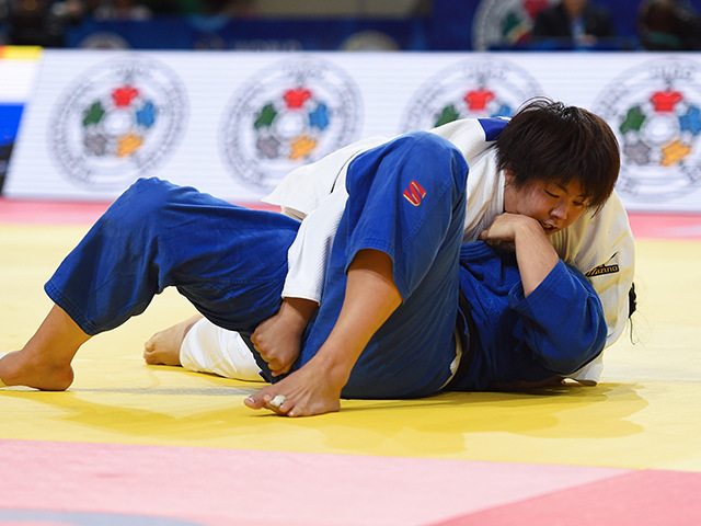 2016�N�A�X�^�i���E�I�茠 3�ʌ���� �R�����c vs K.CHIBISOVA